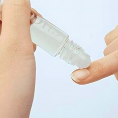 Cuccio Naturalé Cuticle Revitalizing Oil Roll On application