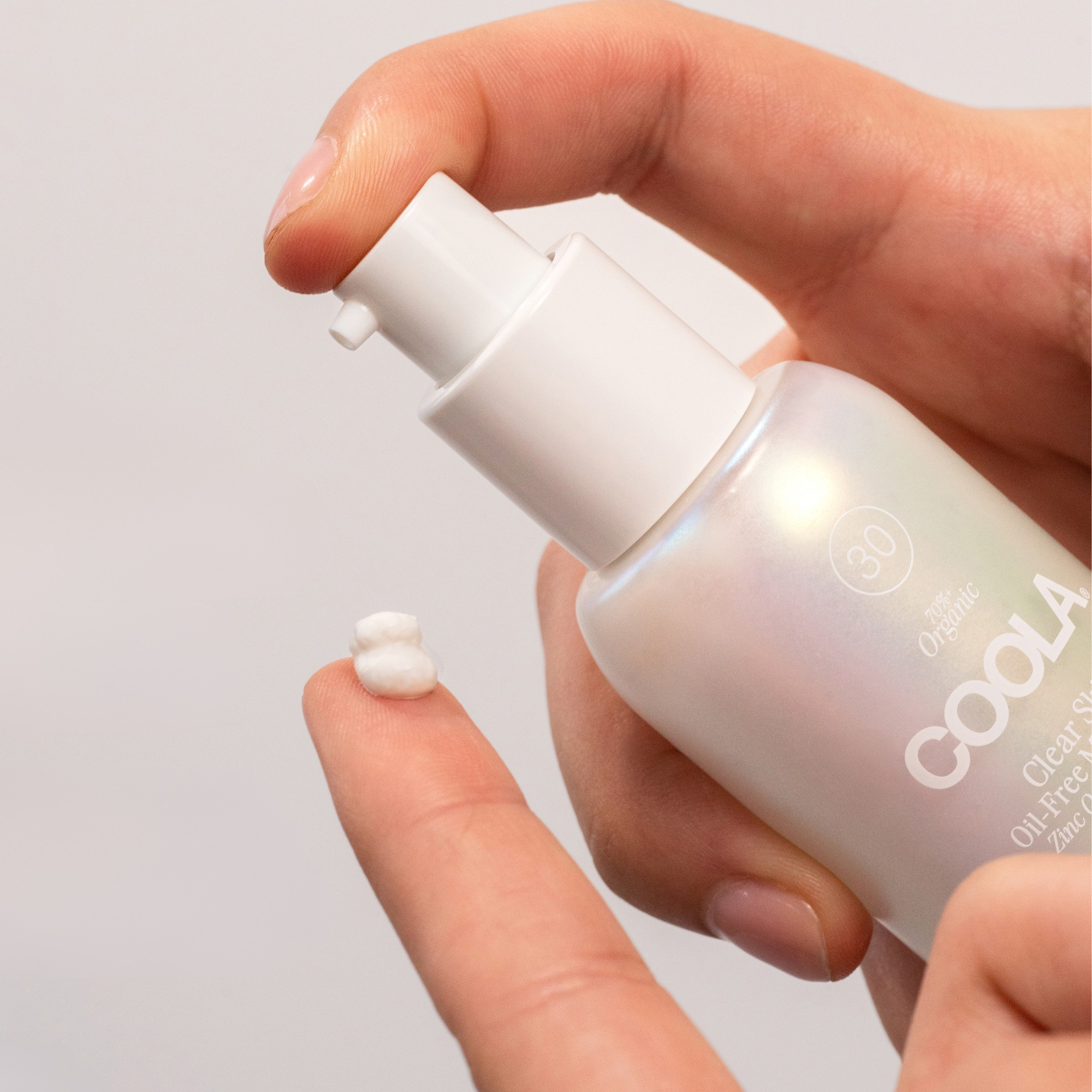 Coola Clear Skin Zinc Oxide Sunscreen SPF30 32ml CL10731