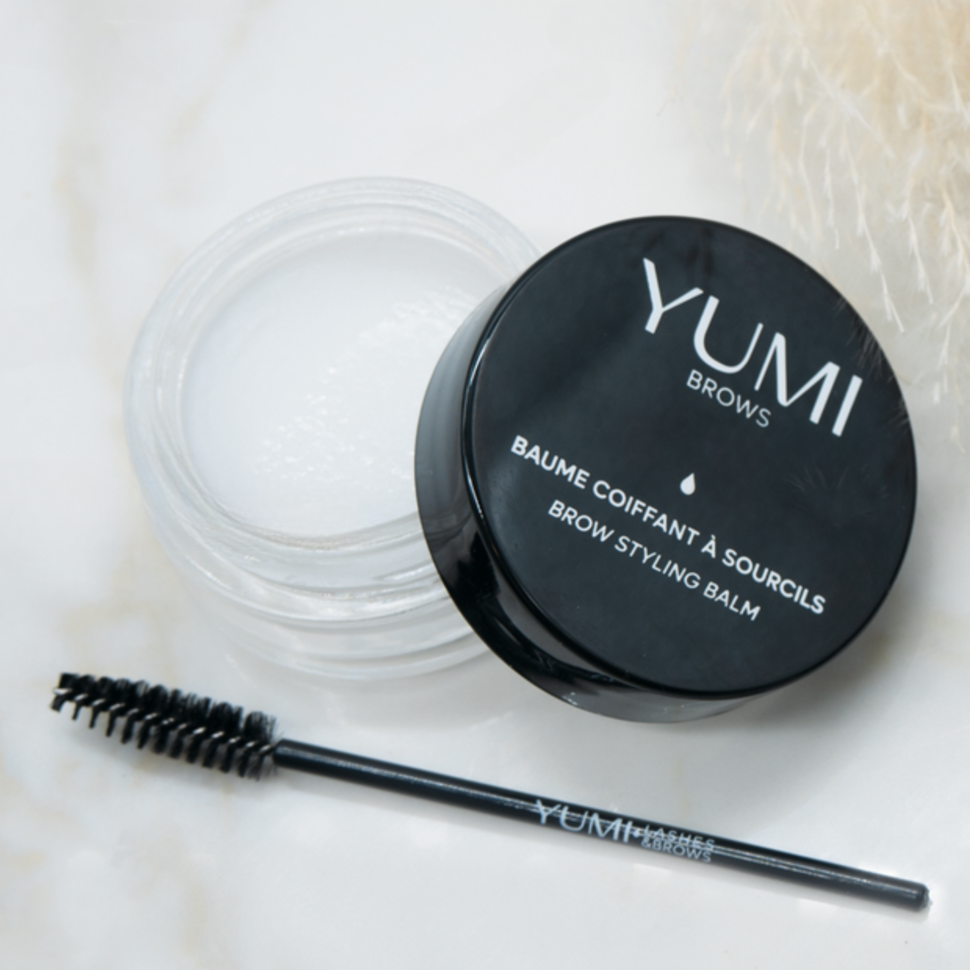 Yumi Brows Brow Styling Balm YB111 02